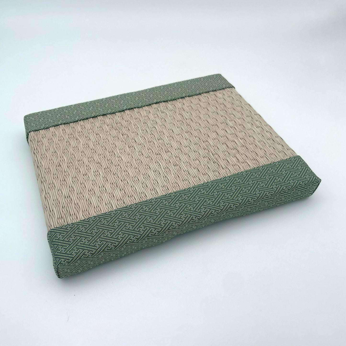 Tatami-Mittel-Türkis