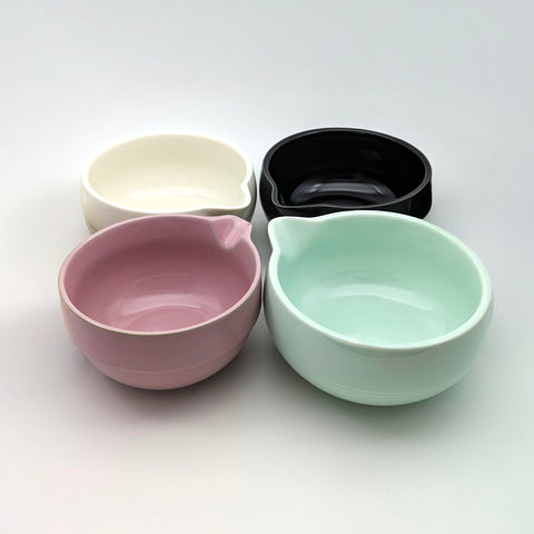 Matchaschale mit Ausguss